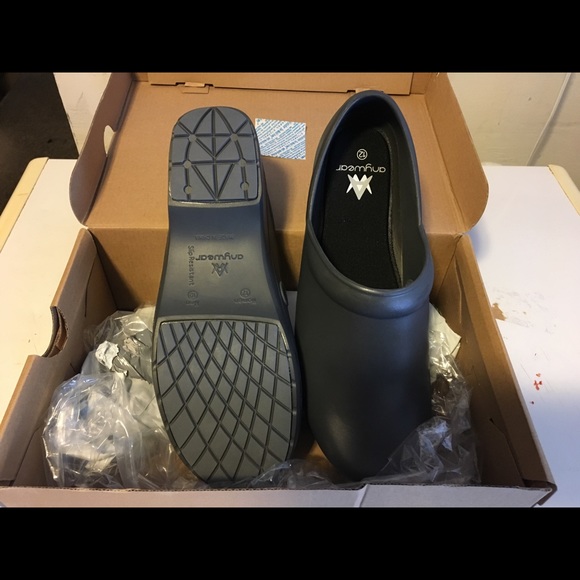 Nurse shoes - Picture 2 of 2